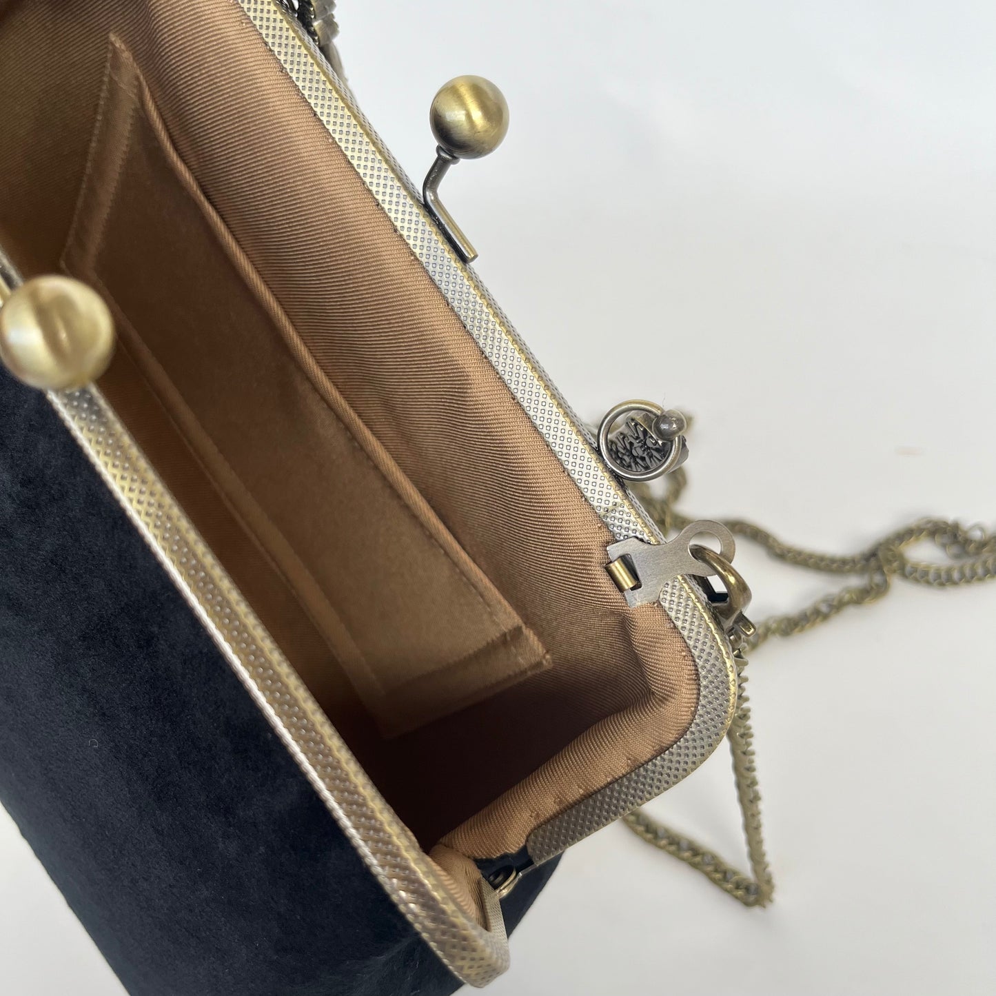 Torebka welurowa z rączką czarna