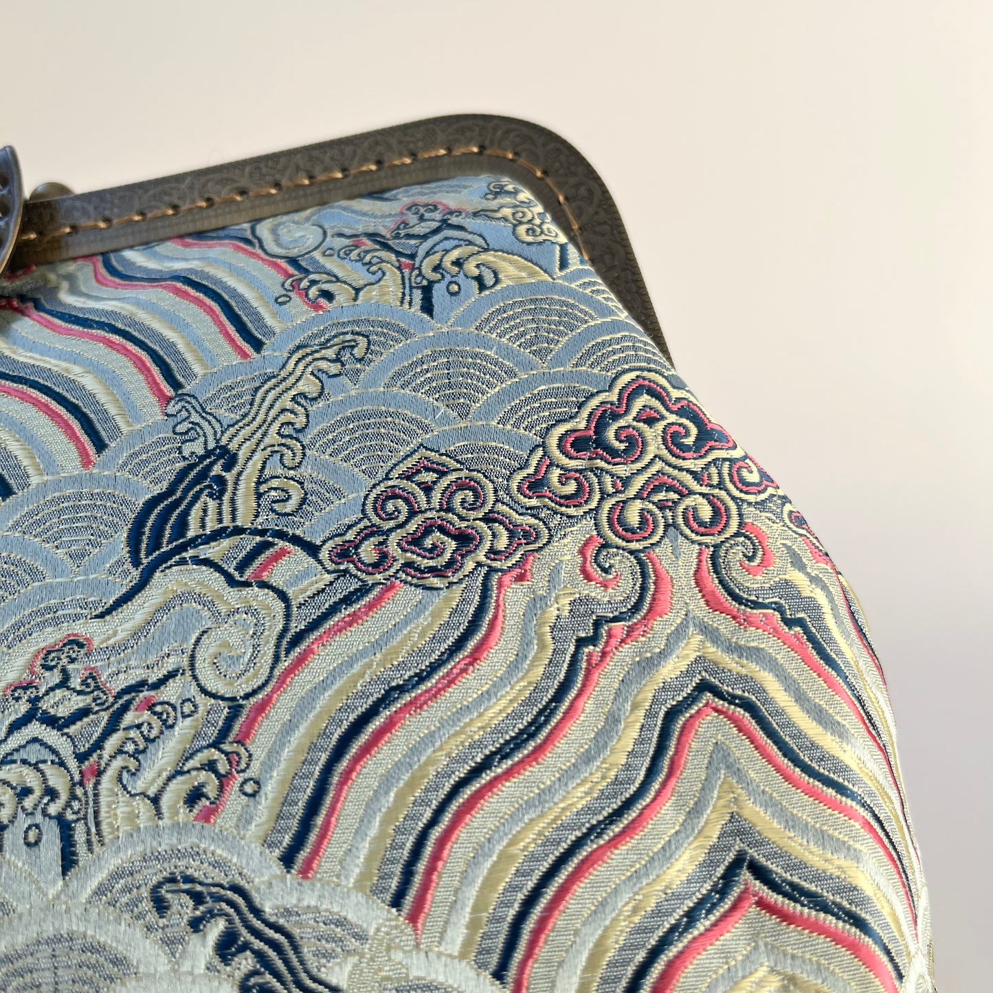 Kopertówka jedwabna Przepaść Mlecznego Morza