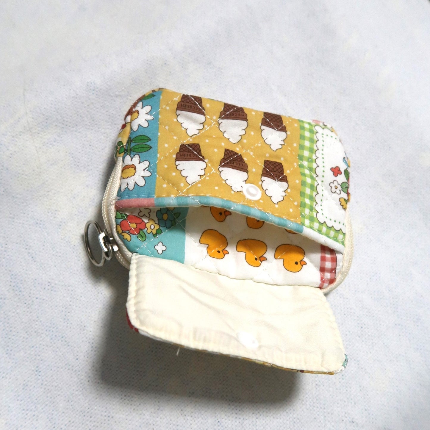 Portfel materiałowy pikowany